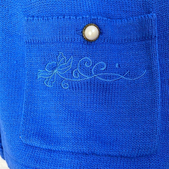 Vintage Royal Blue Knit Cardigan by TRADITION NWT floral embroidery - Picture 6 of 16